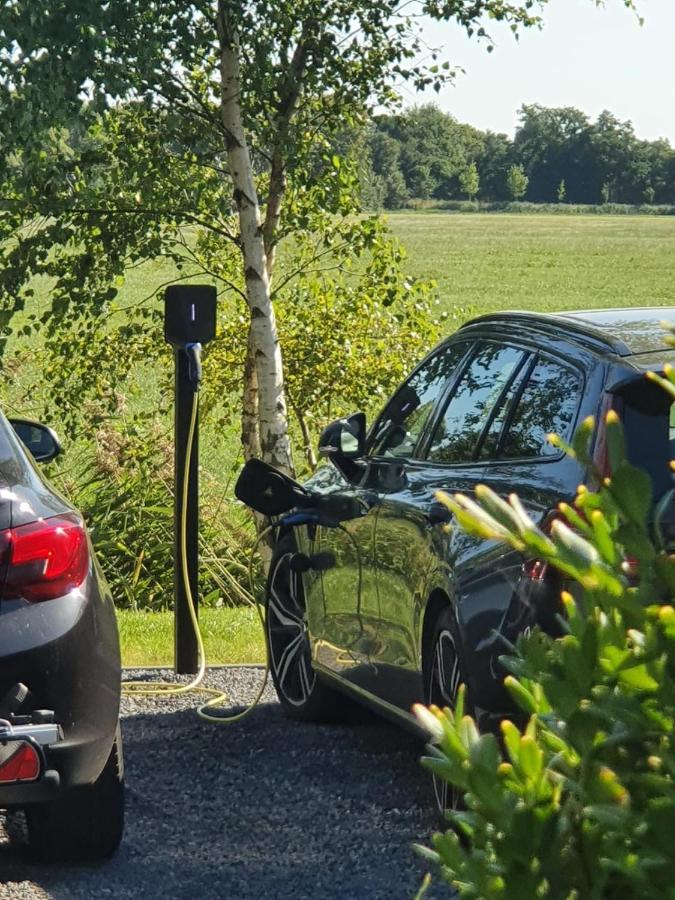 Hippe Schuur Bed & Breakfast Tytsjerk Exterior foto