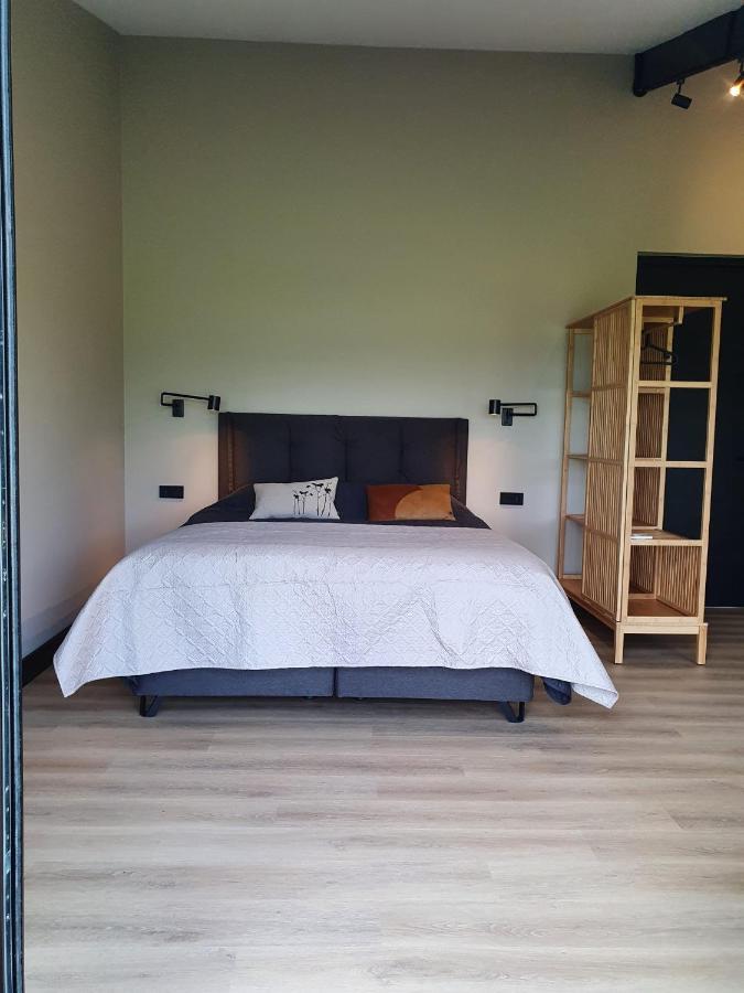Hippe Schuur Bed & Breakfast Tytsjerk Exterior foto